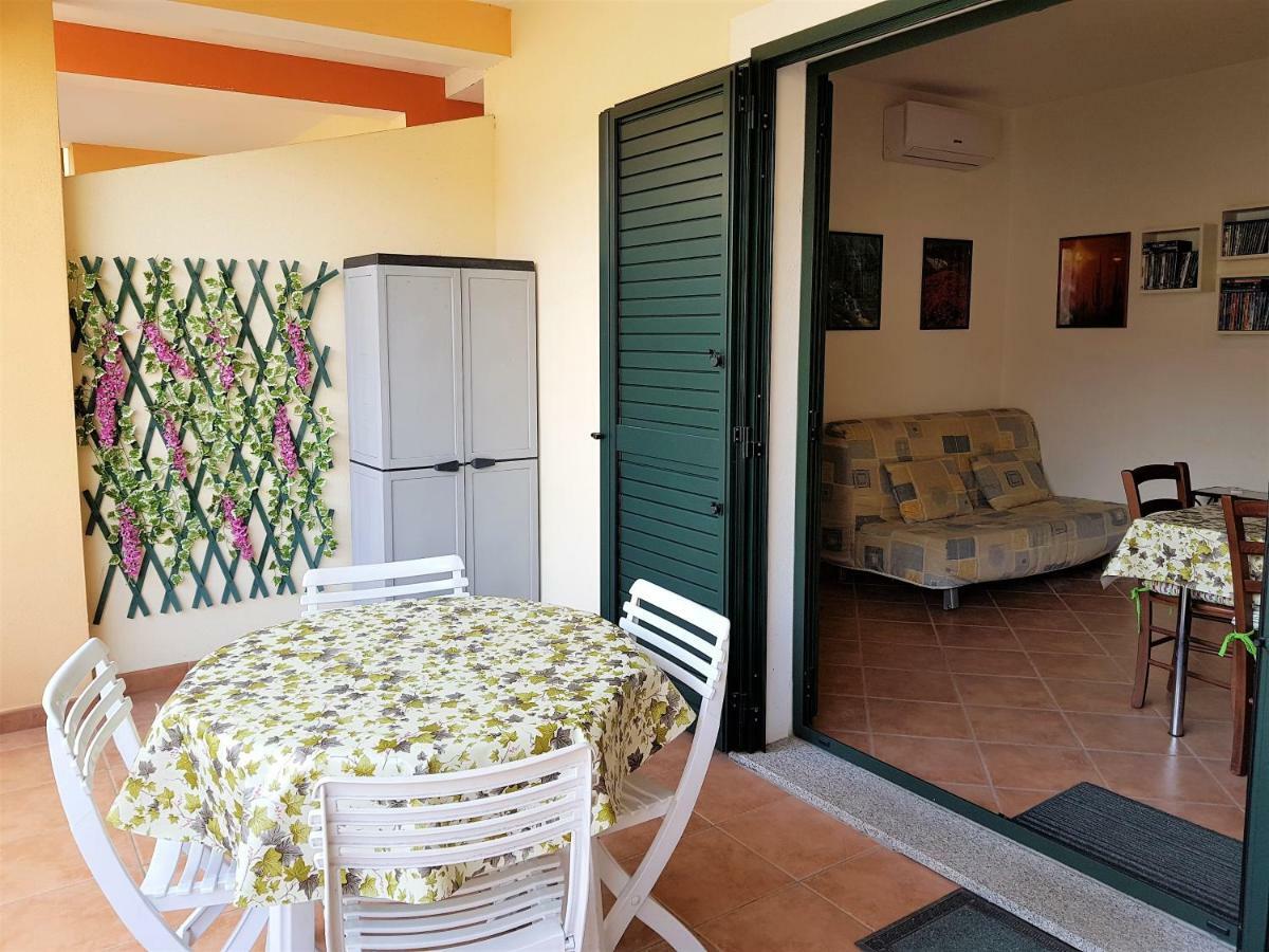 Borgo Lu Canali Da Gavino Apartment Badesi Ngoại thất bức ảnh