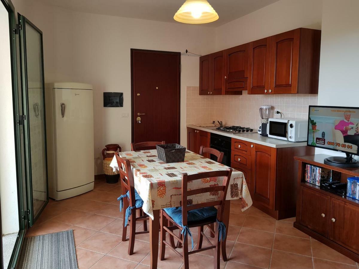 Borgo Lu Canali Da Gavino Apartment Badesi Ngoại thất bức ảnh